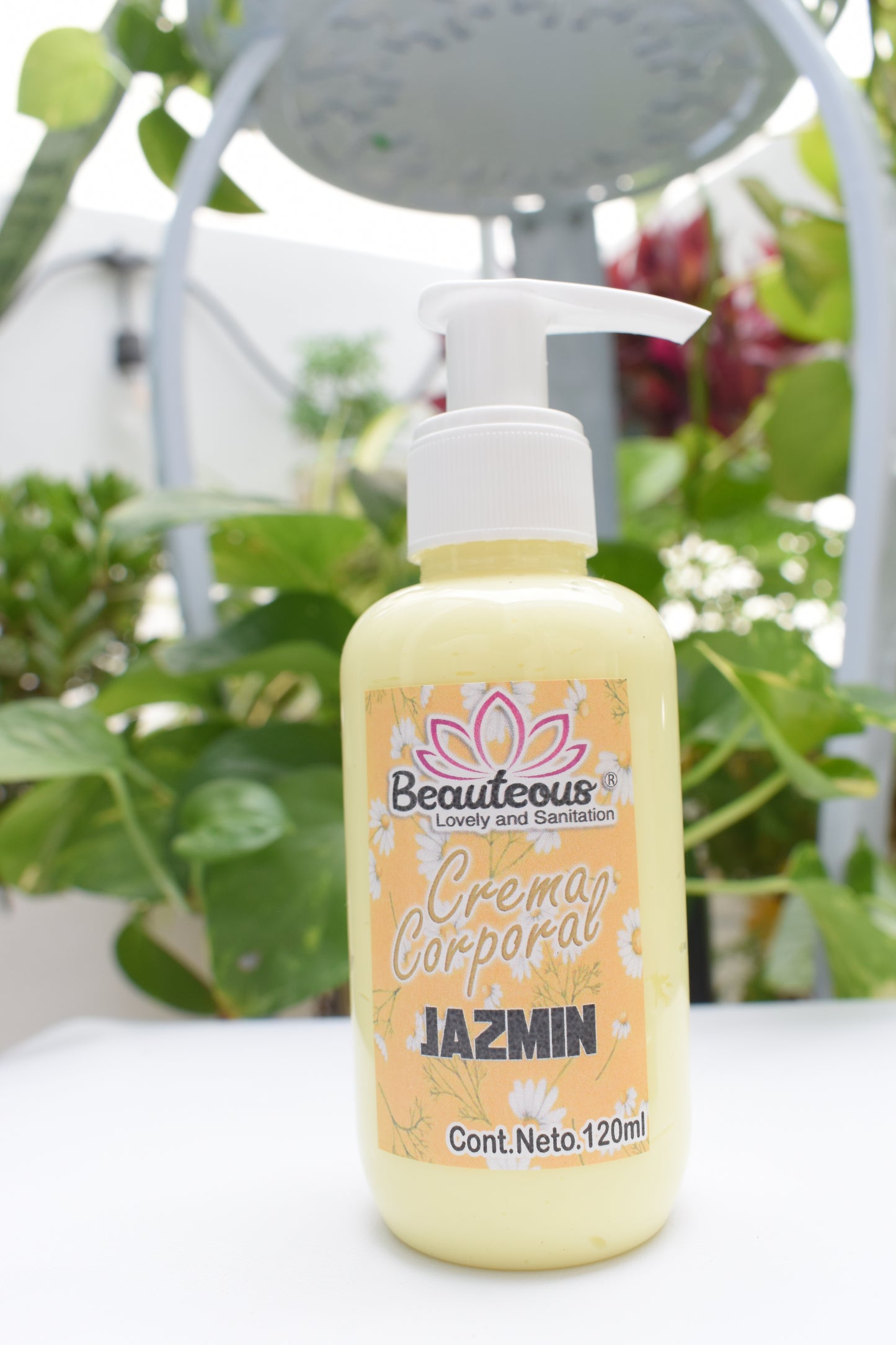 CREMA CORPORAL JAZMIN BEAUTEOUS LOVELY 120 G
