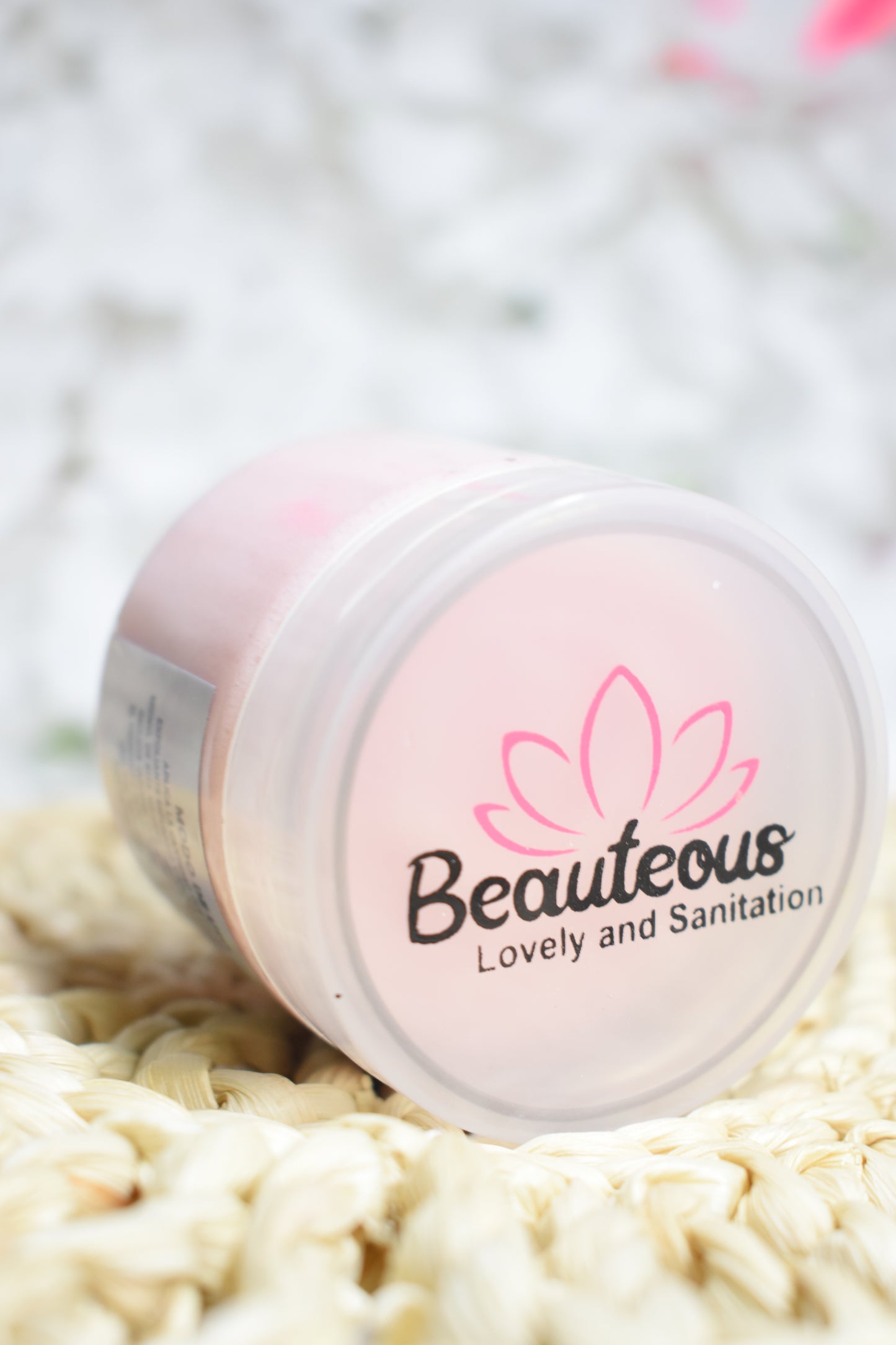 🥥✨ Exfoliante Beauteous Lovely – Coquito Chanel (100 g)